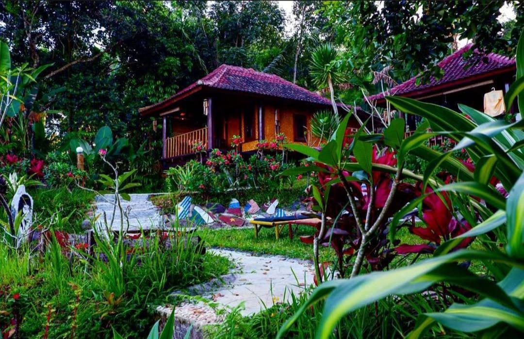 Sky Garden Lombok Apartment Tetebatu Exterior photo