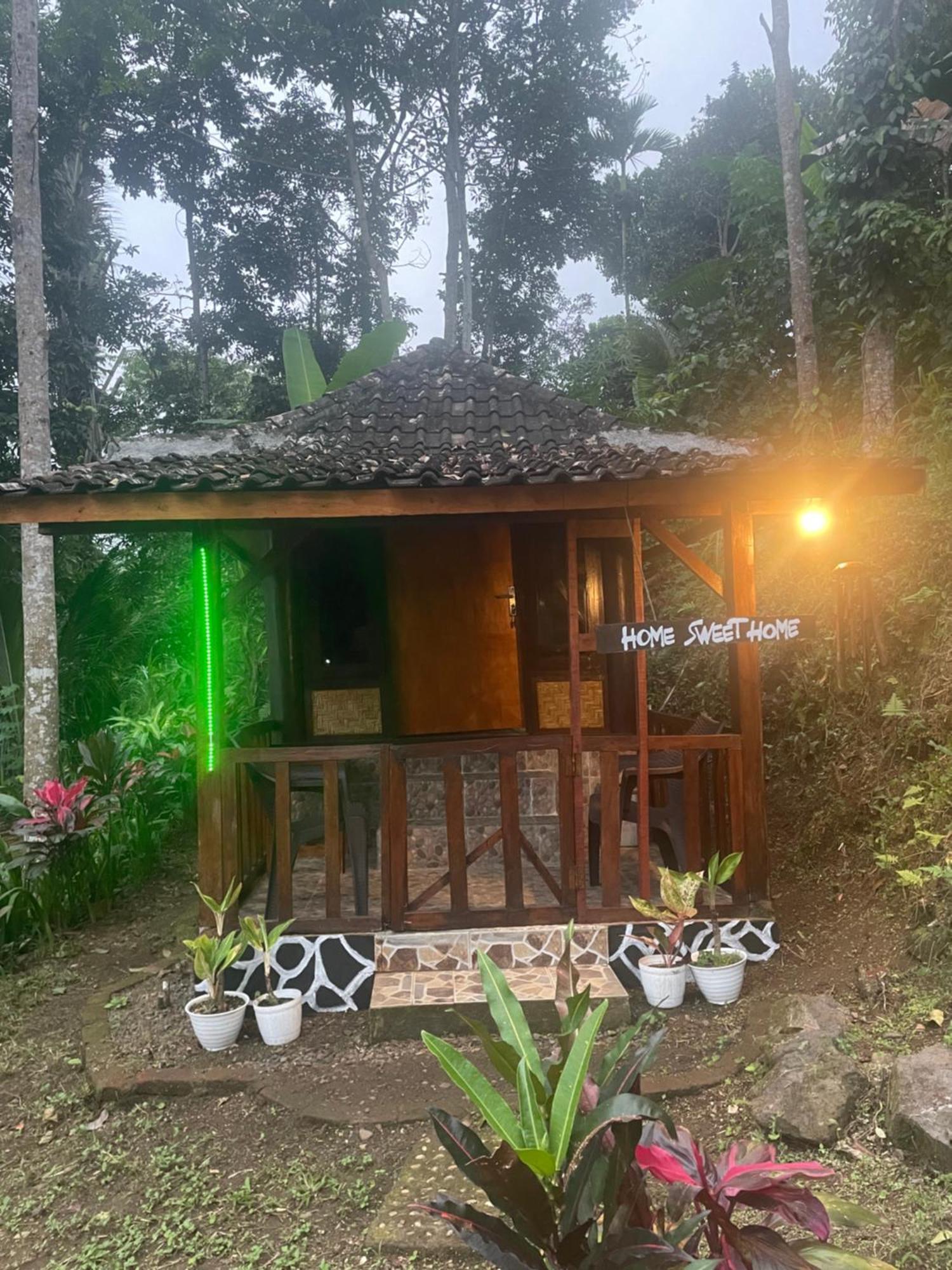 Sky Garden Lombok Apartment Tetebatu Exterior photo